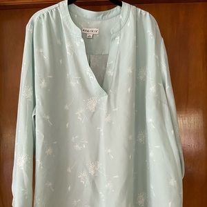 Ava + Viv Women's Plus 2X Light Green Blouse